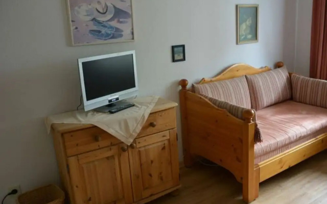 3 in Haus Pax Modern Retreat