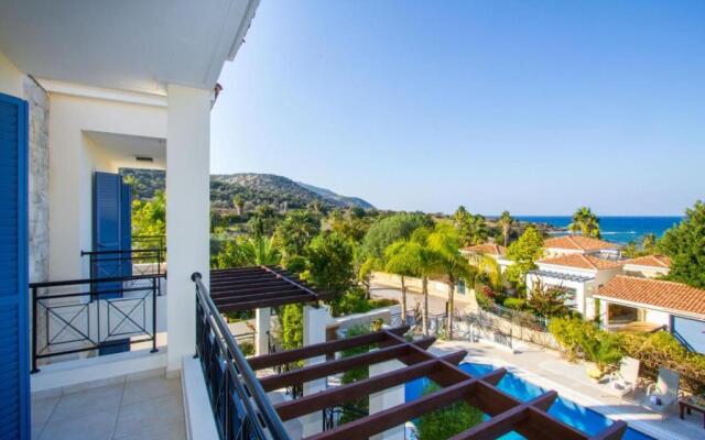 Theos Club Villas 3