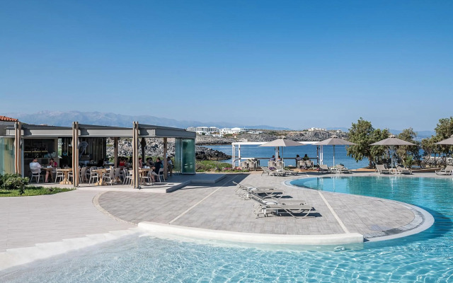 Kavos Hotel