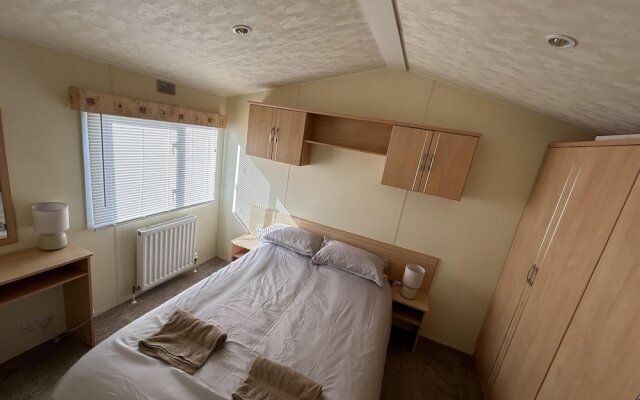 Lovely 2-bed Lodge in St Osyth