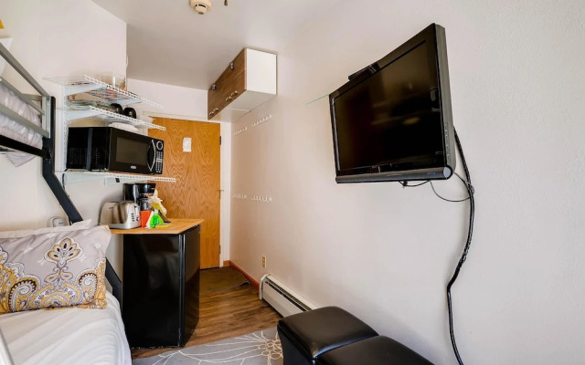 River Mountain Lodge #E1