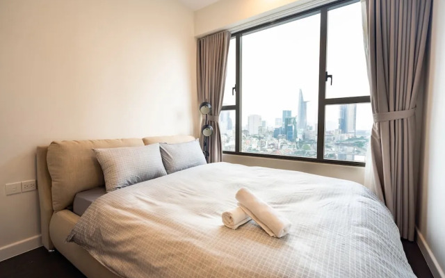 Infinity Edge Pool Rivergate