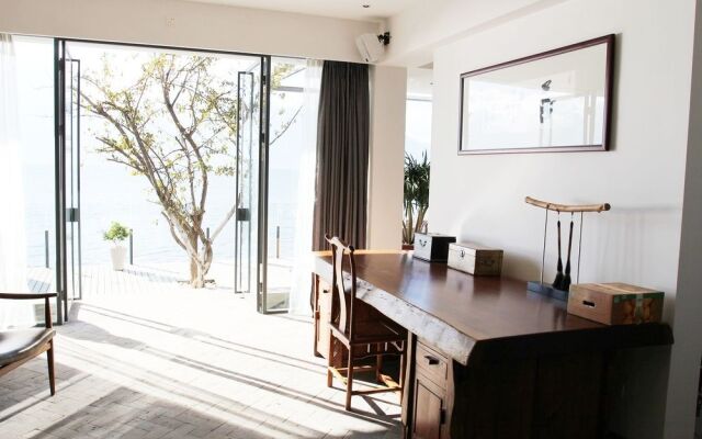 Bonum Lakeside Boutique Hotel