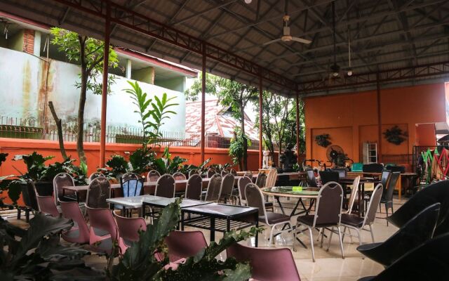 OYO 1156 Fanybella Homestay