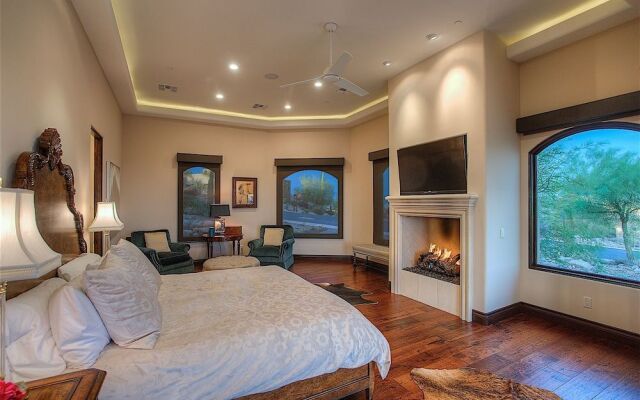 Palisades Estate 5 BR by Casago