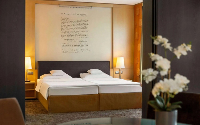 Steigenberger Hotel Remarque