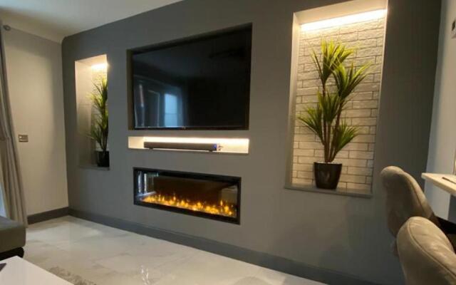 Beautiful modern cosy central apartment / sleeps 4