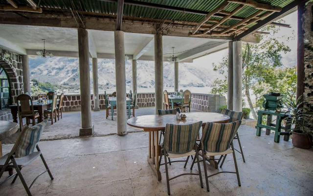 Eco Hotel Uxlabil Atitlan
