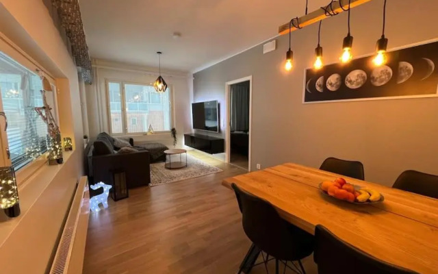 Suite - King Size Bed - Gym&Wifi - Indoor Parking