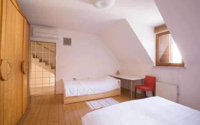 Tour As Apartment Zabjak