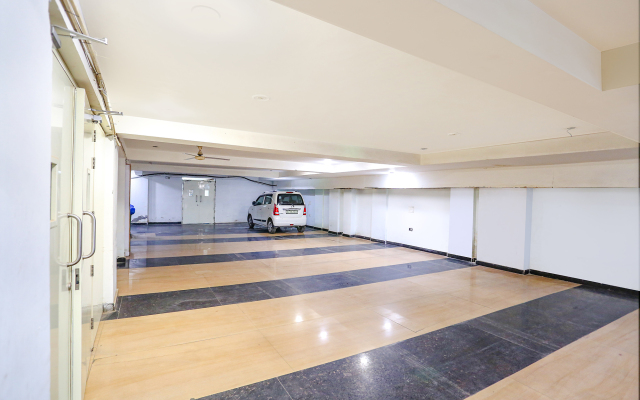 Fabhotel F9 Peeragarhi