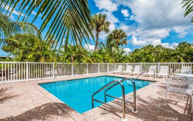 Spoonbill Suite at Driftwood #6