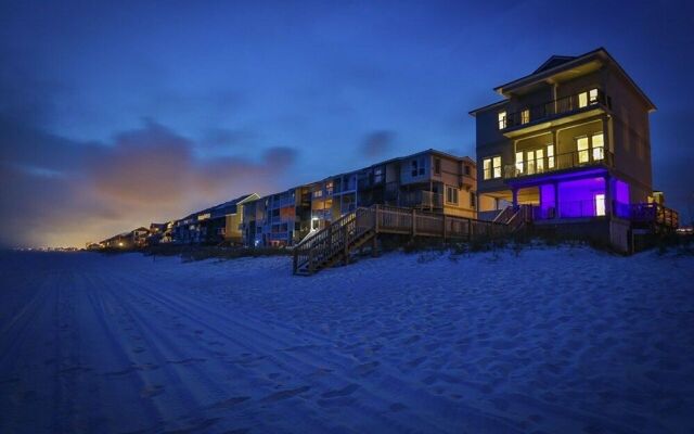 Gulf Breeze by RedAwning