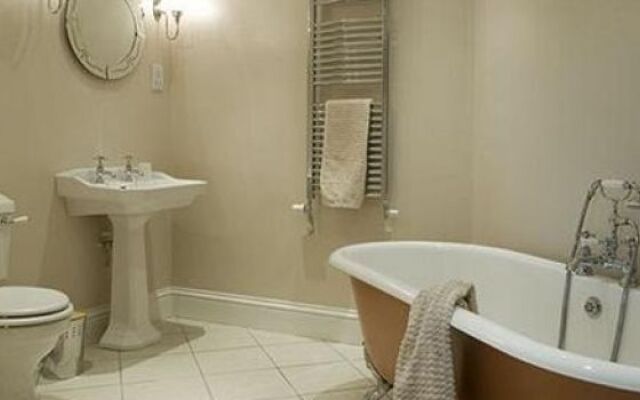 West Longridge Manor B&B