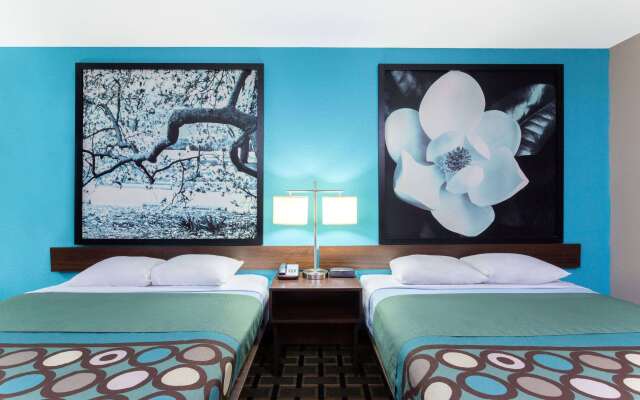 Super 8 by Wyndham Brunswick South/I-95