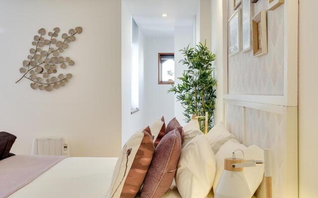 January's 31 Studio by DA'HOME