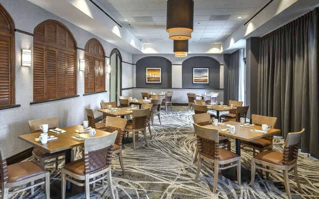 DoubleTree by Hilton Hotel Modesto