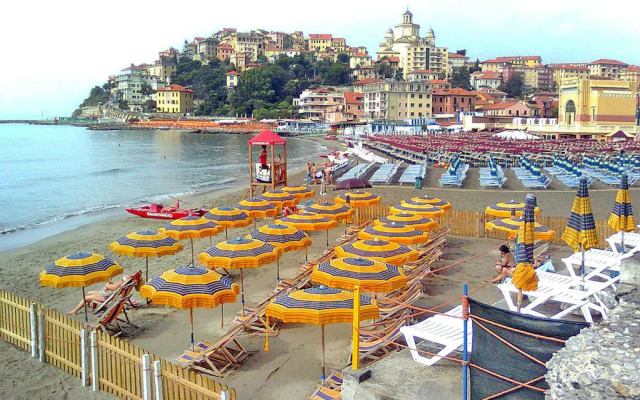 Apartment in Imperia near Watersports