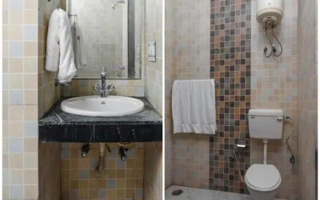 Capital O 16676 Noida City Center