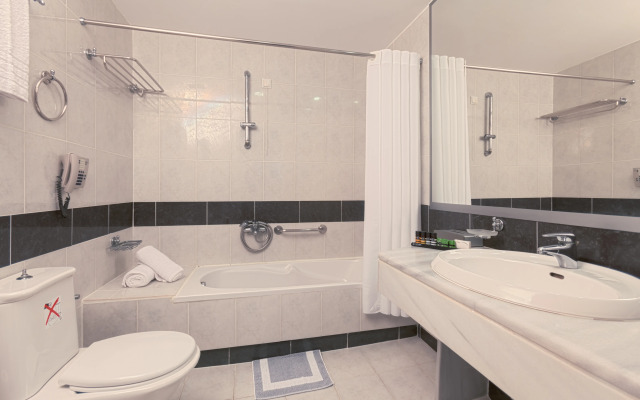 Kipriotis Panorama Hotel & Suites