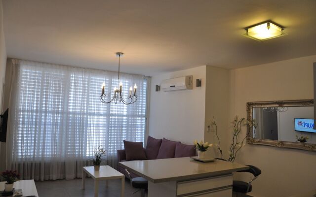 Isra Home Rothschild 8-3 Apartment