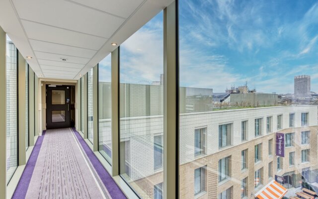 Premier Inn  London Southwark (Southwark Station)