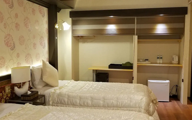 Yufuin Bessou Shikisai Hotel