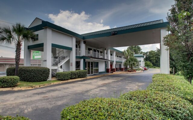 Econo Lodge Montgomery