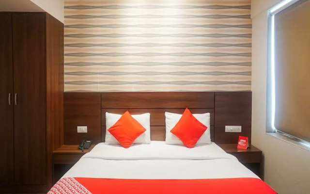 OYO Flagship 15614 Hotel Olive KEM Hospital