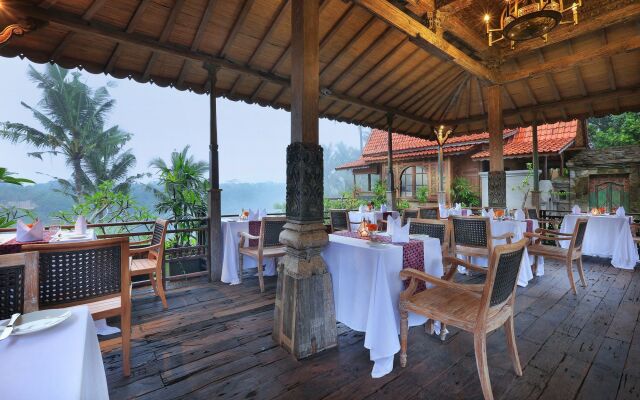 Pramana Watu Kurung Resort