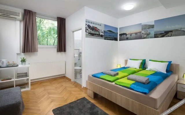 Hostel Bureau