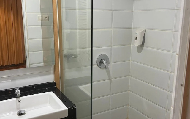 Daima Norwood Hotel