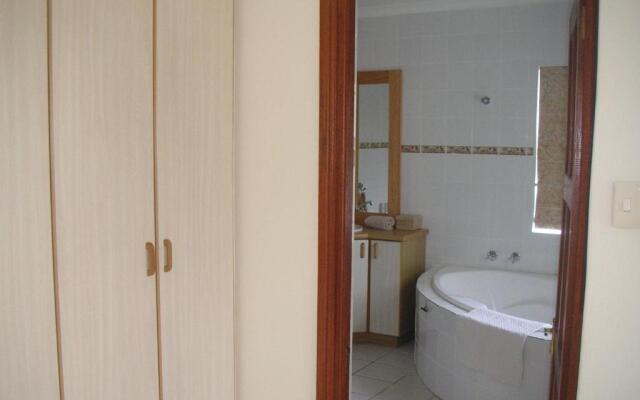 Waterside Living MM1304