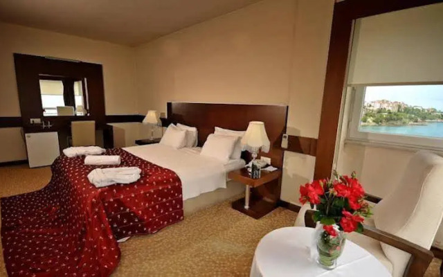 Belde Hotel & Convention Centre