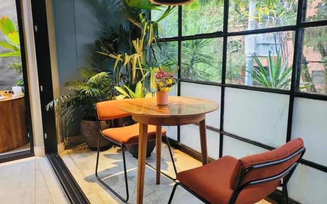 Hotel Doblell Near Provenza by Wynwood House