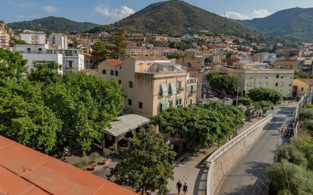 Terrazza Matteotti a Cefal