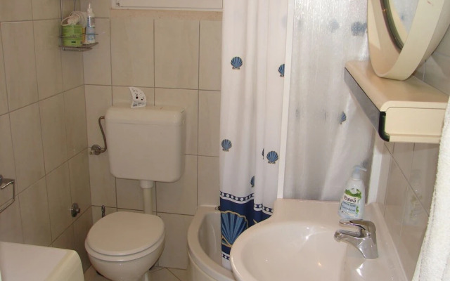 Slavica - Apartment With Large Terrace - A1