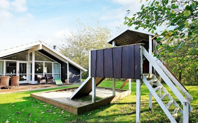 Alluring Holiday Home in Hemmet With Whirlpool