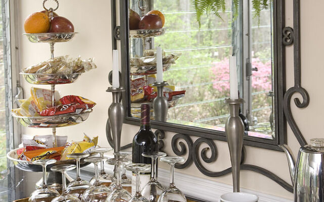 Colonial Gardens Bed & Breakfast