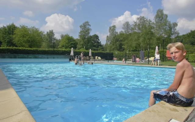 Beautiful House With Sandy Beach, Near Giethoorn