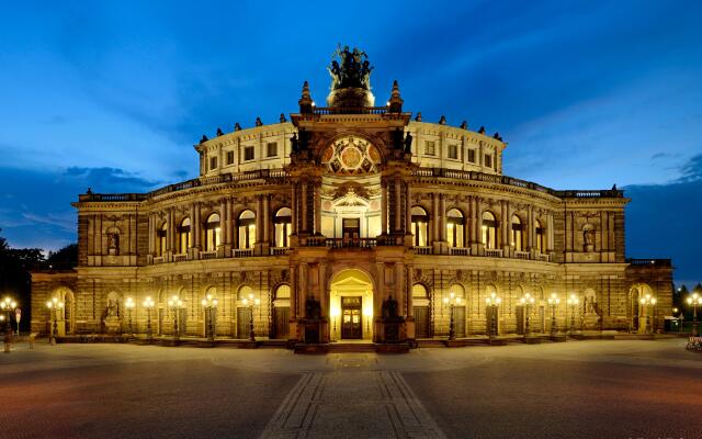 Premier Inn Dresden City Centre