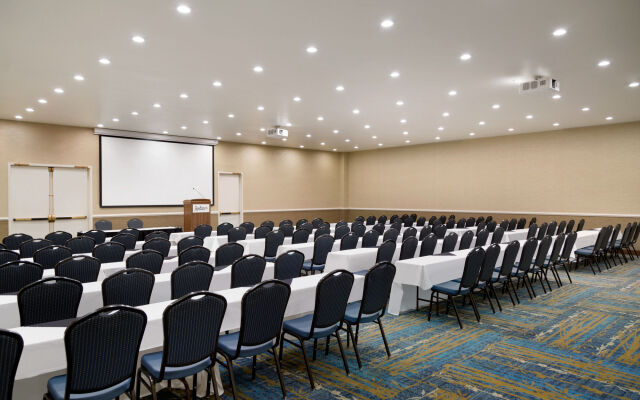 Delta Hotels by Marriott Helena Colonial