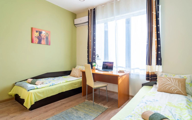 Madrid spacious and quiet family Apartment