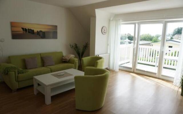 Ferienwohnungen Rügen Findling Breege