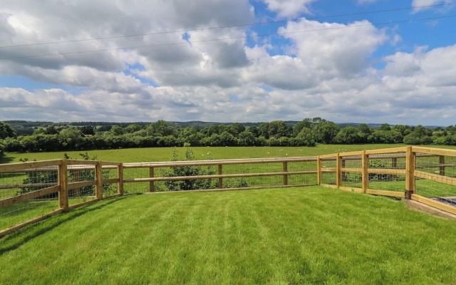 Valley Lodge 4 - North Wales Eco Lodges