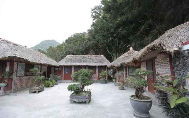 Cat Ba Mountain View
