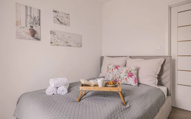 Blanco in Bydgoszcz With 1 Bedrooms and 1 Bathrooms