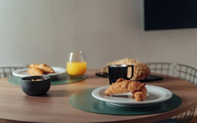 Hestia at Talcahuano 1100