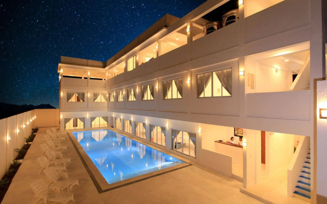 Coron Bluewave Hotel