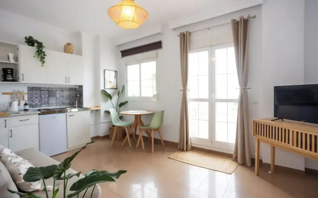 Naim Guest House Nerja